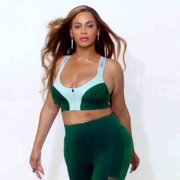 ADIDAS Ivy Park Beyonce Medium Support Zip Bra
Green Tint/Dark Green Brat XS NWT - Picture 12 of 13